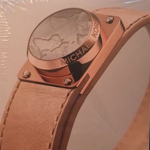 Michael Kors Access Activity Tracker
